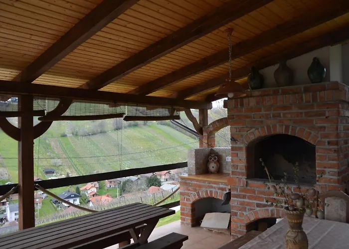 Pri Stari Presi Nastanitev v družini